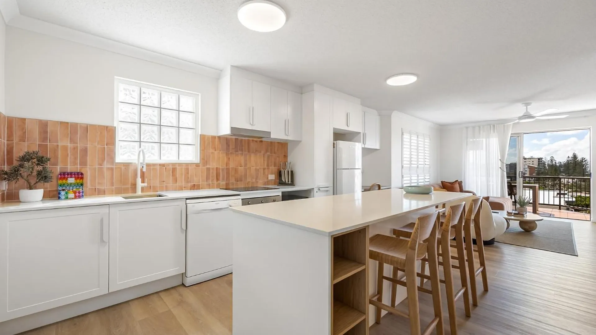 Bright 2-Bed Apartment With Stunning Ocean Views Caloundra Australia